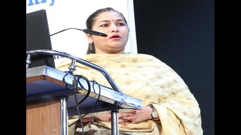 पति की गिरफ्तारी से जुड़े मामले में पूर्व टीएमसी सांसद पुलिस के समन पति की गिरफ्तारी से जुड़े मामले में पूर्व टीएमसी सांसद पुलिस के समन