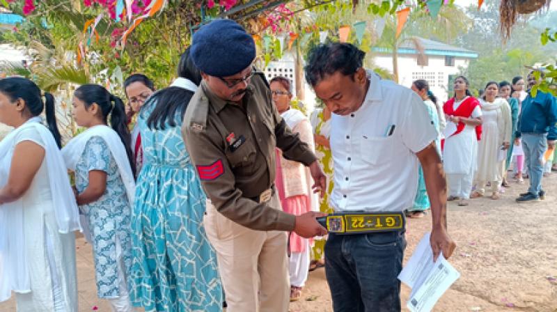 तमिलनाडु टीईटी आज से शुरू, परीक्षा केंद्रों पर बेल्ट, जूते और डिजिटल घड़ियों पर रोक तमिलनाडु टीईटी आज से शुरू, परीक्षा केंद्रों पर बेल्ट, जूते और डिजिटल घड़ियों पर रोक