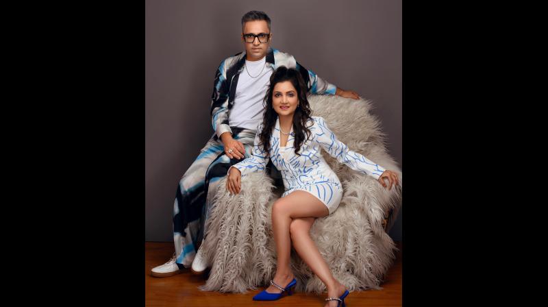 'लॉक अप 2' में माधुरी जैन ग्रोवर के बयान पर विवाद, तीसरे बच्चे और अमीरी-गरीबी वाली टिप्पणी से मचा बवाल 'लॉक अप 2' में माधुरी जैन ग्रोवर के बयान पर विवाद, तीसरे बच्चे और अमीरी-गरीबी वाली टिप्पणी से मचा बवाल