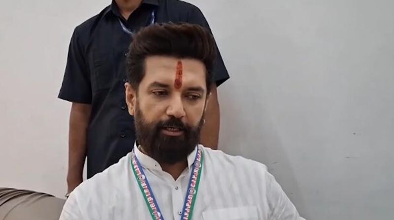 राम मंदिर चढ़ावा विवाद पर केंद्रीय मंत्री चिराग पासवान बोले, दोषियों राम मंदिर चढ़ावा विवाद पर केंद्रीय मंत्री चिराग पासवान बोले, दोषियों