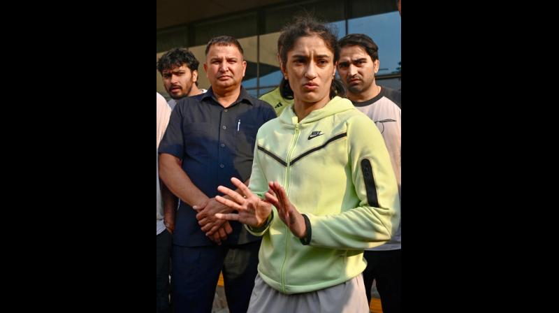 विनेश फोगाट मामला : दिल्ली हाईकोर्ट का डब्ल्यूएफआई को 'कारण बताओ विनेश फोगाट मामला : दिल्ली हाईकोर्ट का डब्ल्यूएफआई को 'कारण बताओ