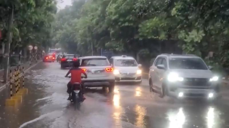 भारी बारिश के बीच गुरुग्राम पुलिस की एडवाइजरी, कंपनियों से कर्मचारियों को वर्क फ्रॉम होम देने की अपील भारी बारिश के बीच गुरुग्राम पुलिस की एडवाइजरी, कंपनियों से कर्मचारियों को वर्क फ्रॉम होम देने की अपील
