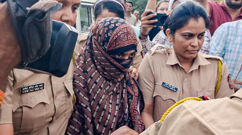 गर्भावस्था के आधार पर टीसीएस की पूर्व कर्मचारी निदा खान को जमानत, कोर्ट ने भगवान कृष्ण के जन्म का दिया संदर्भ गर्भावस्था के आधार पर टीसीएस की पूर्व कर्मचारी निदा खान को जमानत, कोर्ट ने भगवान कृष्ण के जन्म का दिया संदर्भ