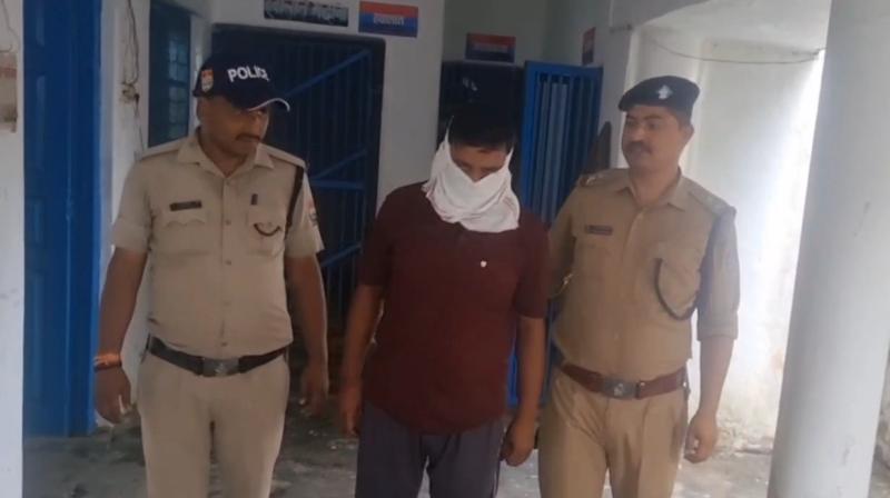 रुद्रपुर, उत्तराखंड: पोक्सो प्रकरण में पुलिस ने की अहम गिरफ्तारी, नामजद एक आरोपी दबोचा रुद्रपुर, उत्तराखंड: पोक्सो प्रकरण में पुलिस ने की अहम गिरफ्तारी, नामजद एक आरोपी दबोचा