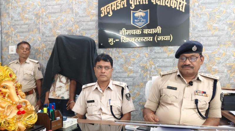 बिहार के गयाजी में पुलिस और एसटीएफ का साझा एक्शन, 8 देशी कट्टों तथा 4 कारतूसों के साथ दो गिरफ्तार बिहार के गयाजी में पुलिस और एसटीएफ का साझा एक्शन, 8 देशी कट्टों तथा 4 कारतूसों के साथ दो गिरफ्तार