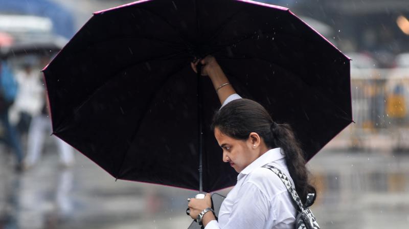 एनसीआर में अगले छह दिनों तक बारिश के कोई आसार नहीं, गर्मी और उमस कर सकती है परेशान एनसीआर में अगले छह दिनों तक बारिश के कोई आसार नहीं, गर्मी और उमस कर सकती है परेशान