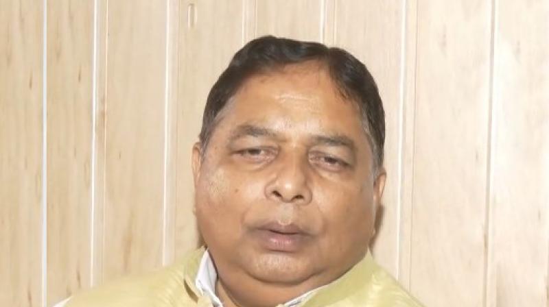 विधायक खरीद फरोख्त मामले में उमर अब्दुल्ला पर भाजपा हावी, कहा-नोटिस का जवाब तो देना होगा विधायक खरीद फरोख्त मामले में उमर अब्दुल्ला पर भाजपा हावी, कहा-नोटिस का जवाब तो देना होगा
