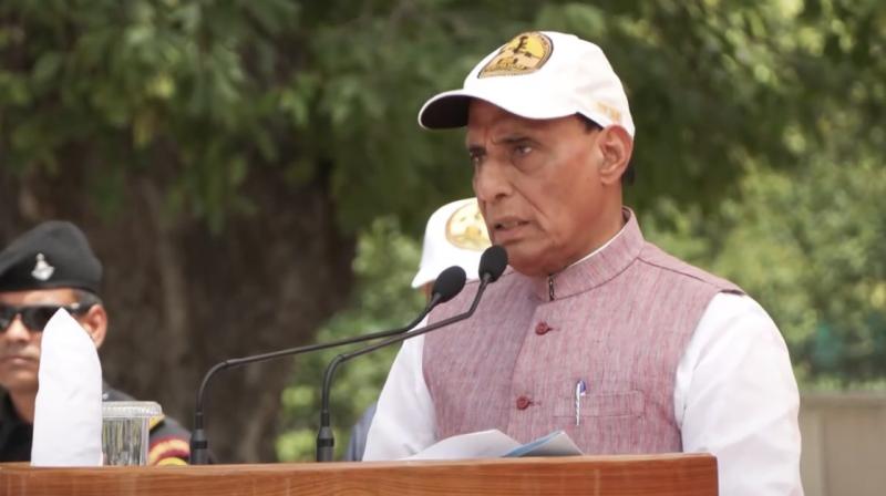 हमारी अस्मिता व सम्मान पर उठने वाली हर नजर का उत्तर पूरी शक्ति से देंगेः राजनाथ सिंह हमारी अस्मिता व सम्मान पर उठने वाली हर नजर का उत्तर पूरी शक्ति से देंगेः राजनाथ सिंह