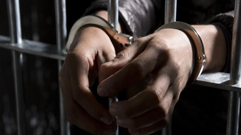 अमृतसर पुलिस ने आतंकी साजिश का किया खुलासा, हथियारों के साथ एक आरोपी गिरफ्तार अमृतसर पुलिस ने आतंकी साजिश का किया खुलासा, हथियारों के साथ एक आरोपी गिरफ्तार