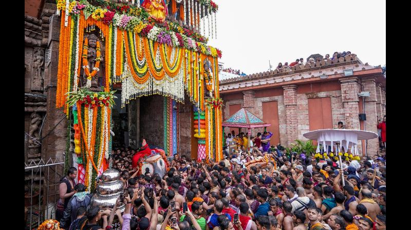 ओडिशा: पुरी रथ यात्रा के दौरान भगदड़ जैसी स्थिति में एक व्यक्ति की मौत ओडिशा: पुरी रथ यात्रा के दौरान भगदड़ जैसी स्थिति में एक व्यक्ति की मौत