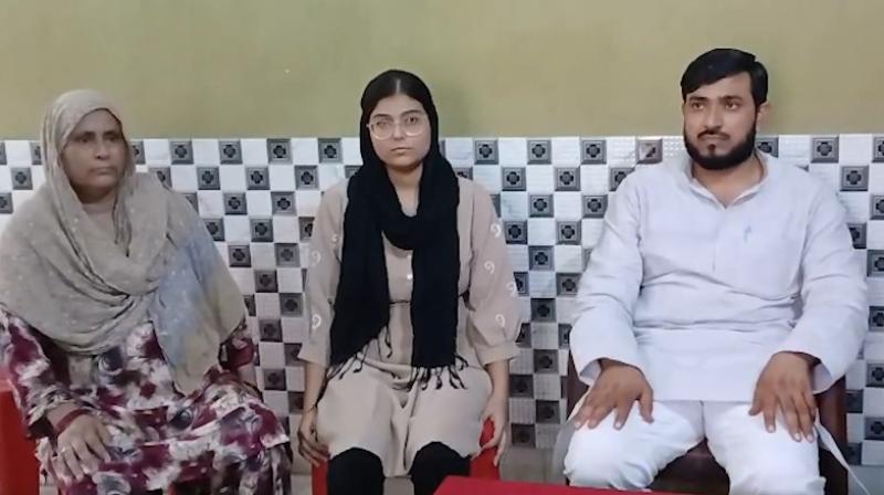 महंगी कोचिंग नहीं, सेल्फ स्टडी से नीट में चमकी शामली की द्राक्षा, डॉक्टर बनने का सपना होगा साकार महंगी कोचिंग नहीं, सेल्फ स्टडी से नीट में चमकी शामली की द्राक्षा, डॉक्टर बनने का सपना होगा साकार