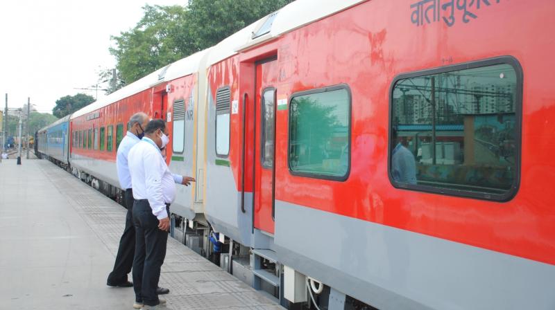 उत्तराखंड में रामनगर-देहरादून के बीच सीधी ट्रेन सेवा, पर्यटन को मिलेगा बढ़ावा उत्तराखंड में रामनगर-देहरादून के बीच सीधी ट्रेन सेवा, पर्यटन को मिलेगा बढ़ावा