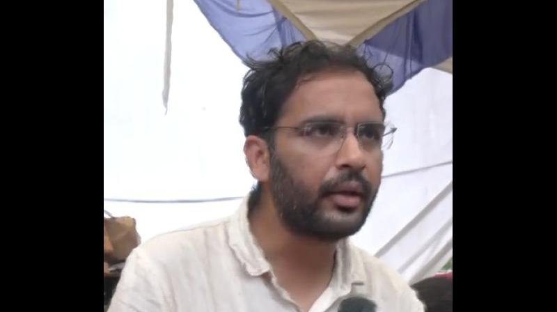 जब तक धर्मेंद्र प्रधान नहीं देंगे इस्तीफा, आंदोलन रहेगा जारी: आशुतोष रांका जब तक धर्मेंद्र प्रधान नहीं देंगे इस्तीफा, आंदोलन रहेगा जारी: आशुतोष रांका