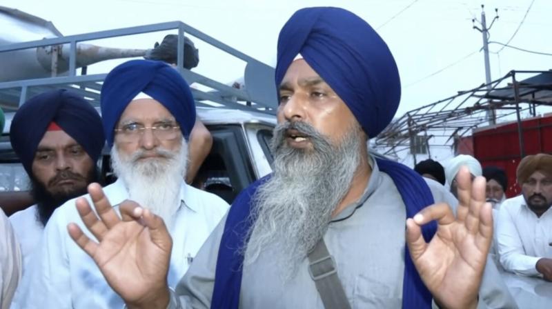 भारत-अमेरिका ट्रेड डील के विरोध में पंजाब किसानों का दिल्ली कूच, शंभू बॉर्डर पर रोकी गई एंट्री भारत-अमेरिका ट्रेड डील के विरोध में पंजाब किसानों का दिल्ली कूच, शंभू बॉर्डर पर रोकी गई एंट्री