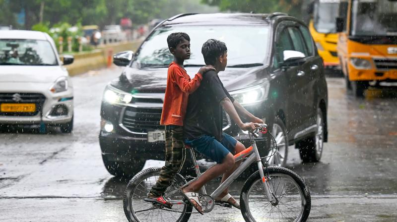 एनसीआर में पूरे सप्ताह छाए रहेंगे काले बादल, हल्की बारिश से सुहावना रहेगा मौसम एनसीआर में पूरे सप्ताह छाए रहेंगे काले बादल, हल्की बारिश से सुहावना रहेगा मौसम