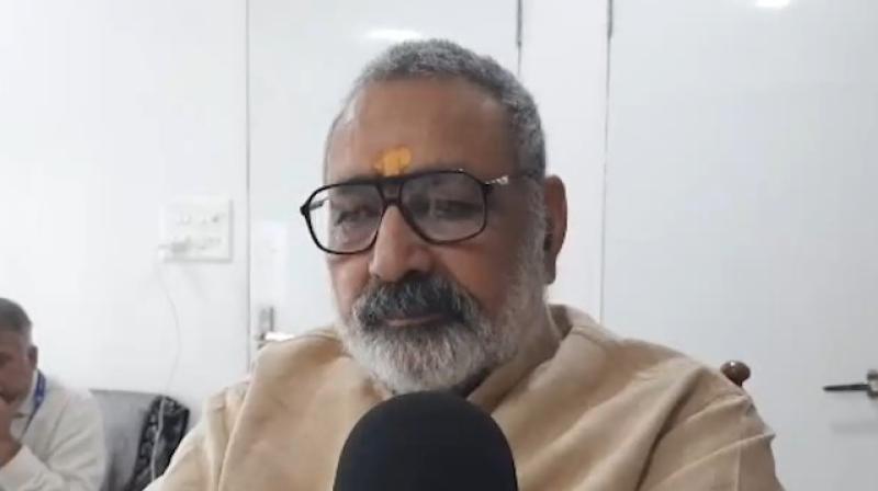 पेपर लीक पर सख्त कानून बना चुकी है सरकार, विपक्ष कर रहा राजनीति: भाजपा पेपर लीक पर सख्त कानून बना चुकी है सरकार, विपक्ष कर रहा राजनीति: भाजपा