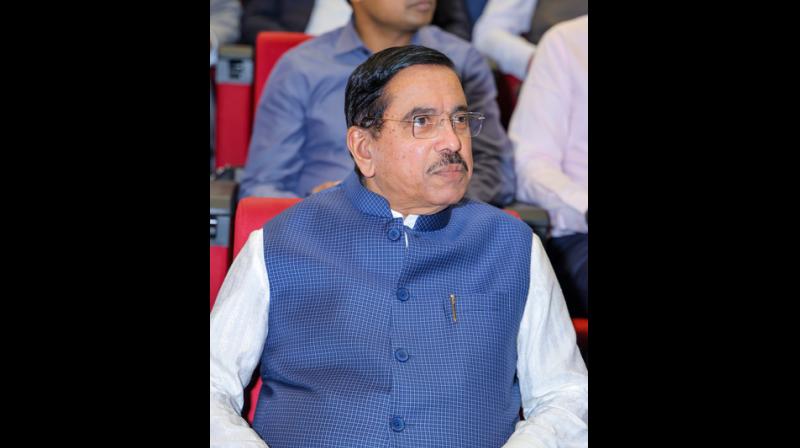 धर्मेंद्र प्रधान के इस्तीफे के बाद प्रल्हाद जोशी को शिक्षा मंत्रालय का अतिरिक्त प्रभार सौंपा गया धर्मेंद्र प्रधान के इस्तीफे के बाद प्रल्हाद जोशी को शिक्षा मंत्रालय का अतिरिक्त प्रभार सौंपा गया