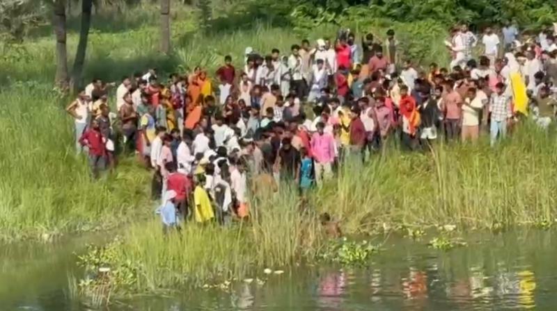 बिहार: मुजफ्फरपुर में नदी में नहाने गए तीन किशोरों की डूबने से मौत, एक ने तैरकर बचाई जान बिहार: मुजफ्फरपुर में नदी में नहाने गए तीन किशोरों की डूबने से मौत, एक ने तैरकर बचाई जान