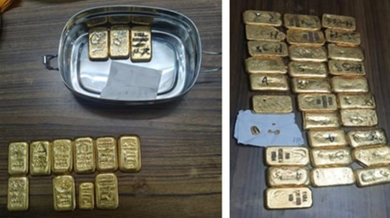 डीआरआई की बड़ी कार्रवाई, देशभर में 27 किलो से अधिक तस्करी का विदेशी सोना जब्त, 12 आरोपी गिरफ्तार डीआरआई की बड़ी कार्रवाई, देशभर में 27 किलो से अधिक तस्करी का विदेशी सोना जब्त, 12 आरोपी गिरफ्तार