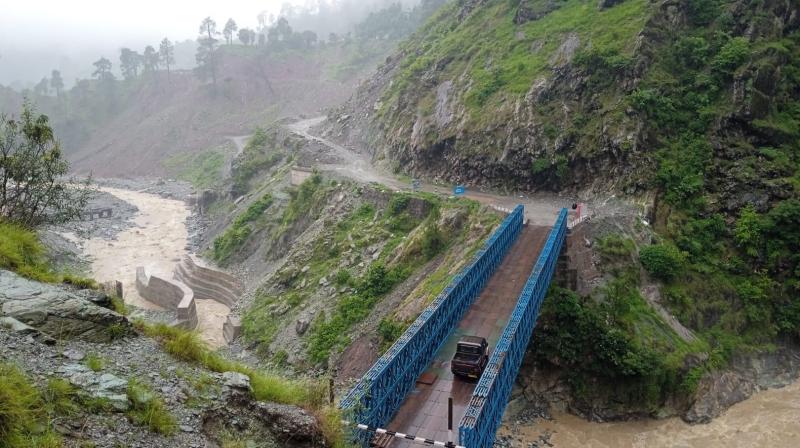 भारी बारिश और भूस्खलन के बीच बीआरओ ने राजौरी, पुंछ और रियासी में बहाल किया सड़क संपर्क भारी बारिश और भूस्खलन के बीच बीआरओ ने राजौरी, पुंछ और रियासी में बहाल किया सड़क संपर्क