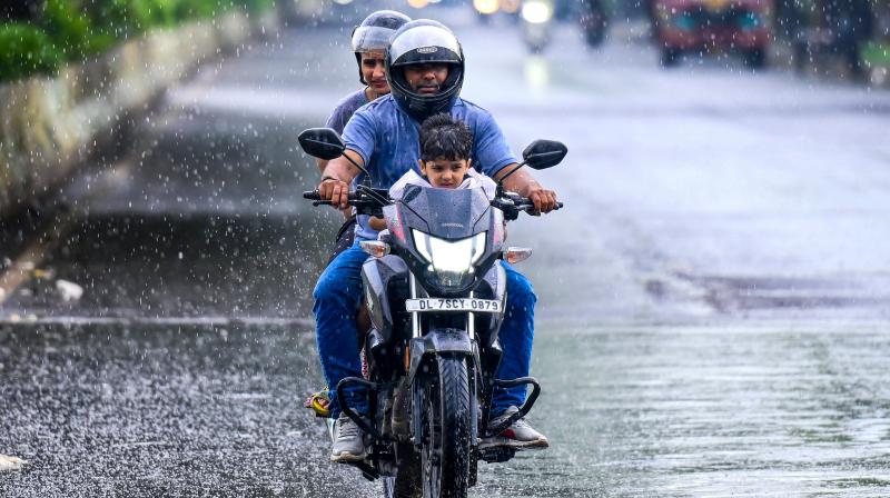 आईएमडी ने कई राज्यों में भारी बारिश की चेतावनी जारी की, अगले 14 घंटे कई राज्यों के लिए मुश्किल आईएमडी ने कई राज्यों में भारी बारिश की चेतावनी जारी की, अगले 14 घंटे कई राज्यों के लिए मुश्किल