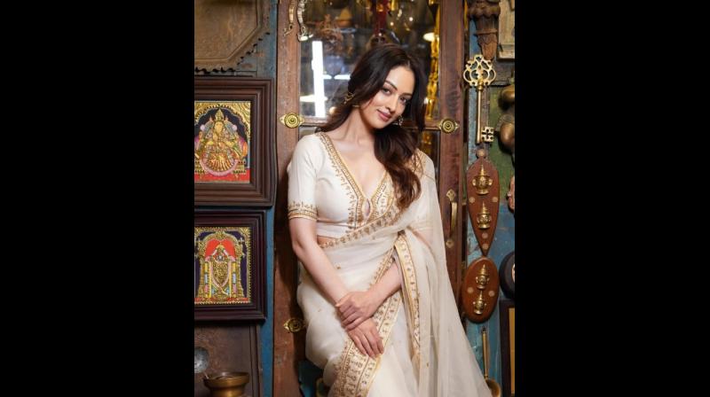कॉस्मेटिक सर्जरी सिर्फ अभिनेत्रियों तक सीमित नहीं, आम युवतियों में बढ़ता चलन चिंताजनक: संदीपा धर कॉस्मेटिक सर्जरी सिर्फ अभिनेत्रियों तक सीमित नहीं, आम युवतियों में बढ़ता चलन चिंताजनक: संदीपा धर