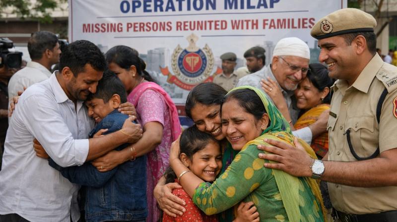 ऑपरेशन मिलाप: दिल्ली पुलिस ने फरवरी में 118 लापता लोगों को उनके परिवारों से मिलवाया ऑपरेशन मिलाप: दिल्ली पुलिस ने फरवरी में 118 लापता लोगों को उनके परिवारों से मिलवाया