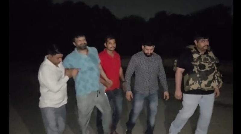 दिल्ली पुलिस ने मुठभेड़ में नीरज बवाना गिरोह के बदमाश को दबोचा दिल्ली पुलिस ने मुठभेड़ में नीरज बवाना गिरोह के बदमाश को दबोचा