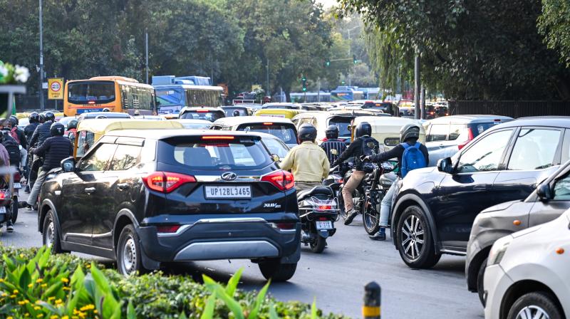 सुप्रीम कोर्ट का आदेश, नई कारों के लिए 4 साल और दो-पहिया गाड़ियों के सुप्रीम कोर्ट का आदेश, नई कारों के लिए 4 साल और दो-पहिया गाड़ियों के