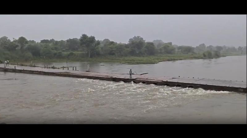 राजस्थान में मूसलाधार बारिश से जनजीवन प्रभावित, भरतपुर का बरेठा बांध राजस्थान में मूसलाधार बारिश से जनजीवन प्रभावित, भरतपुर का बरेठा बांध