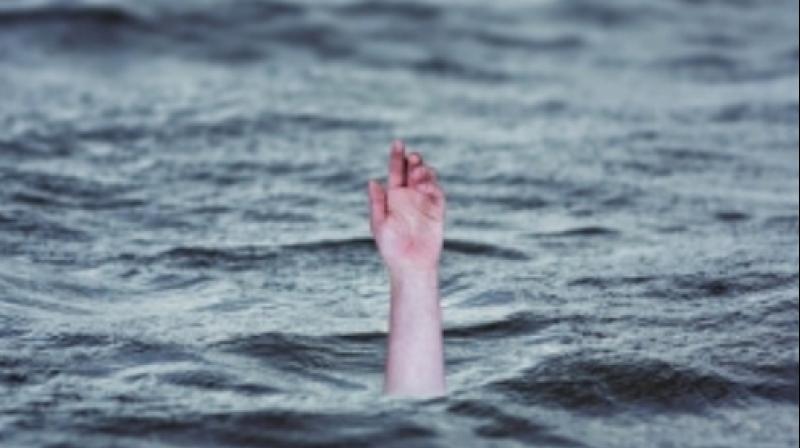 बिहार : पूर्वी चंपारण में एक महिला और उसके चार बच्चे तालाब में डूबे, बिहार : पूर्वी चंपारण में एक महिला और उसके चार बच्चे तालाब में डूबे,