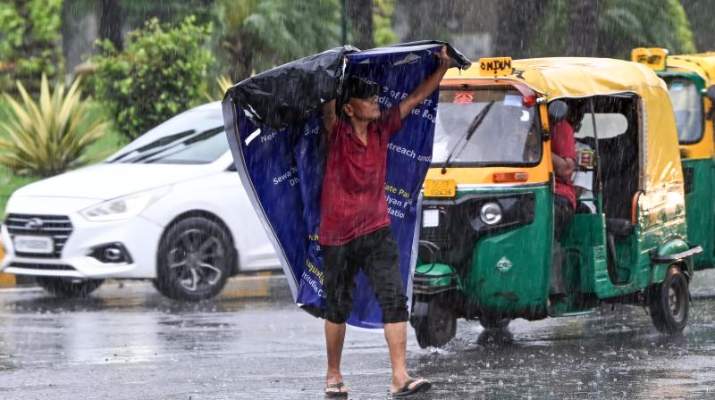 दिल्ली-एनसीआर में आज हल्की से मध्यम बारिश के आसार, अगले कई दिन भी छाए दिल्ली-एनसीआर में आज हल्की से मध्यम बारिश के आसार, अगले कई दिन भी छाए