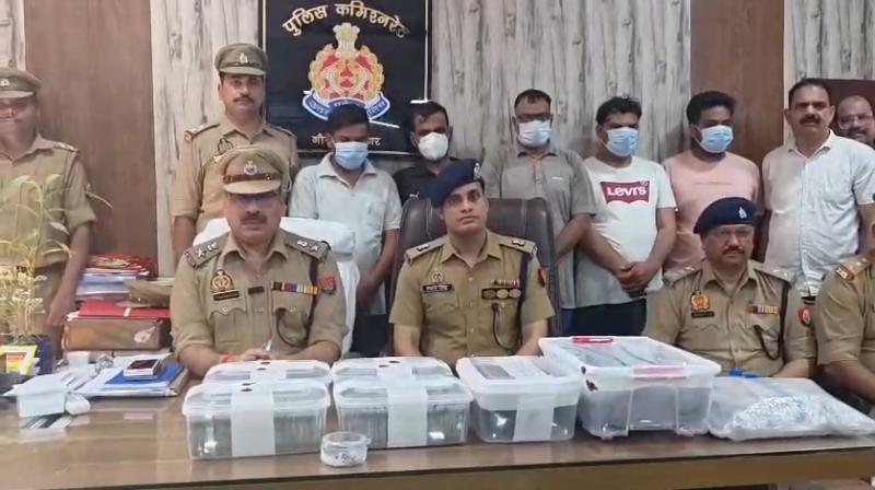 ग्रेटर नोएडा में जीएससी कंसल्टेंट से 29 लाख की लूट का खुलासा, फर्जी अधिकारी बनकर रची थी साजिश ग्रेटर नोएडा में जीएससी कंसल्टेंट से 29 लाख की लूट का खुलासा, फर्जी अधिकारी बनकर रची थी साजिश