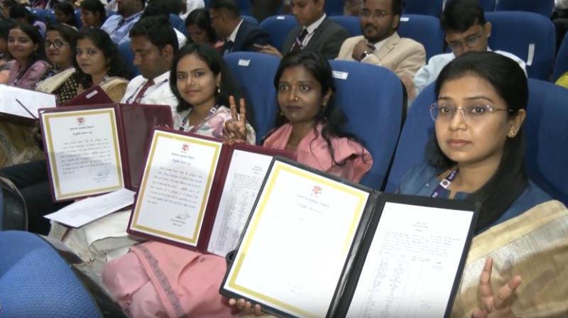 BPSC अभ्यर्थियों को नियुक्ति पत्र: किसी ने 16 घंटे पढ़कर तो किसी ने BPSC अभ्यर्थियों को नियुक्ति पत्र: किसी ने 16 घंटे पढ़कर तो किसी ने