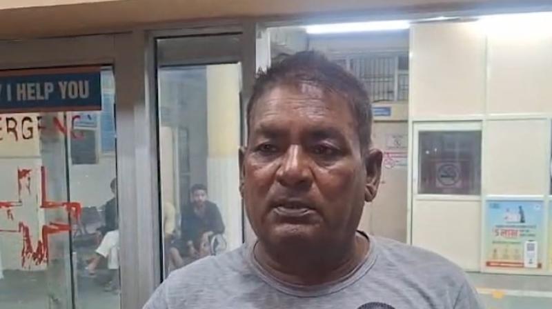 करनाल में हाईवोल्टेज तार की चपेट में आया श्रद्धालुओं से भरा कैंटर, एक की मौत, 20 से ज्यादा घायल करनाल में हाईवोल्टेज तार की चपेट में आया श्रद्धालुओं से भरा कैंटर, एक की मौत, 20 से ज्यादा घायल