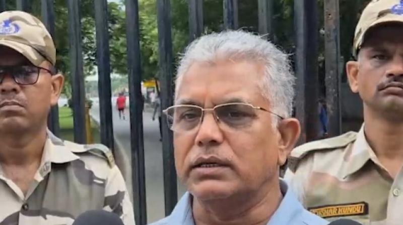 सैगल हुसैन की गिरफ्तारी पर दिलीप घोष का हमला, बोले- बीरभूम को नेताओं सैगल हुसैन की गिरफ्तारी पर दिलीप घोष का हमला, बोले- बीरभूम को नेताओं