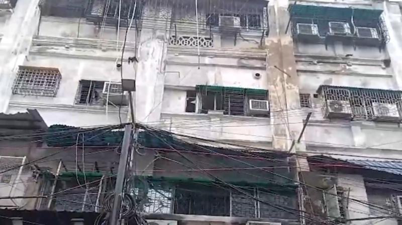 कोलकाता के होटल में भीषण आग : बच्चे समेत नौ लोगों की मौत, छह लोग अस्पताल में भर्ती कोलकाता के होटल में भीषण आग : बच्चे समेत नौ लोगों की मौत, छह लोग अस्पताल में भर्ती
