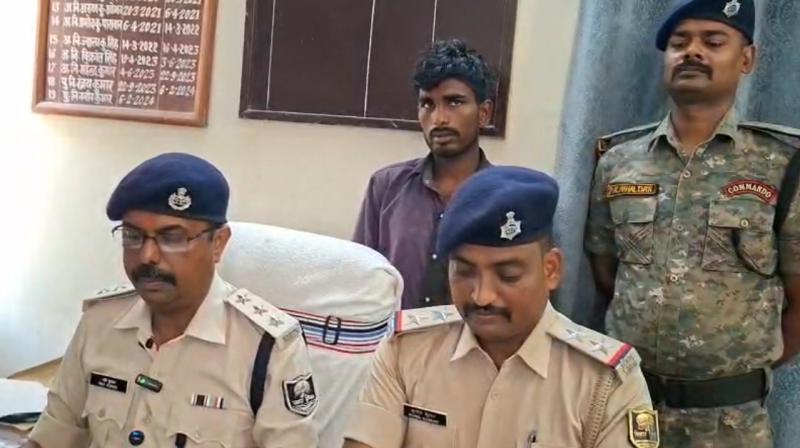बिहार : मां की हत्या कर 45 हजार लूटने का रचा झूठा नाटक, 12 घंटे में बिहार : मां की हत्या कर 45 हजार लूटने का रचा झूठा नाटक, 12 घंटे में