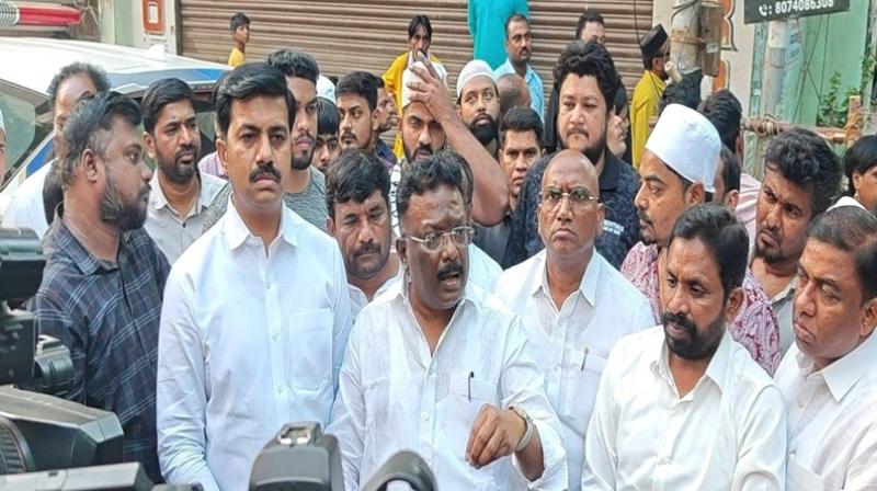 हैदराबाद: निर्माणाधीन इमारत से गिरकर तीन मजदूरों की मौत हैदराबाद: निर्माणाधीन इमारत से गिरकर तीन मजदूरों की मौत