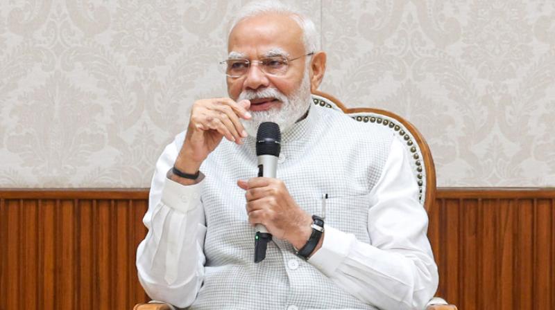 निःस्वार्थ और निर्लोभी व्यक्तियों के साथ मित्रता करने वाला व्यक्ति निःस्वार्थ और निर्लोभी व्यक्तियों के साथ मित्रता करने वाला व्यक्ति