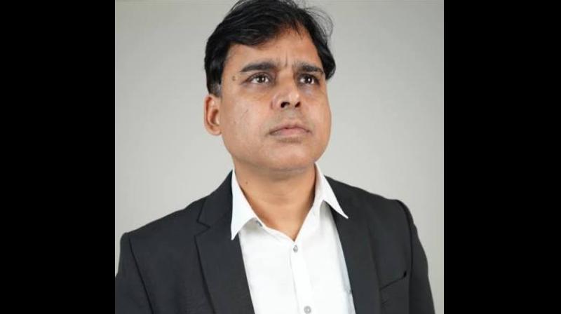 सुप्रीम कोर्ट ने पत्रकार अभिषेक उपाध्याय को गिरफ्तारी से अंतरिम राहत दी, यूपी सरकार को नोटिस सुप्रीम कोर्ट ने पत्रकार अभिषेक उपाध्याय को गिरफ्तारी से अंतरिम राहत दी, यूपी सरकार को नोटिस