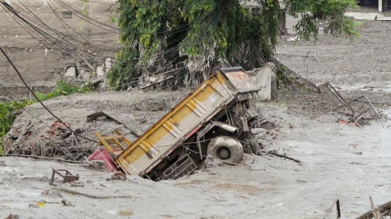 नेपाल बाढ़ के बाद गुजरात के 11 यात्री लापता और संपर्क से बाहर, एक के सुरक्षित होने की पुष्टि नेपाल बाढ़ के बाद गुजरात के 11 यात्री लापता और संपर्क से बाहर, एक के सुरक्षित होने की पुष्टि