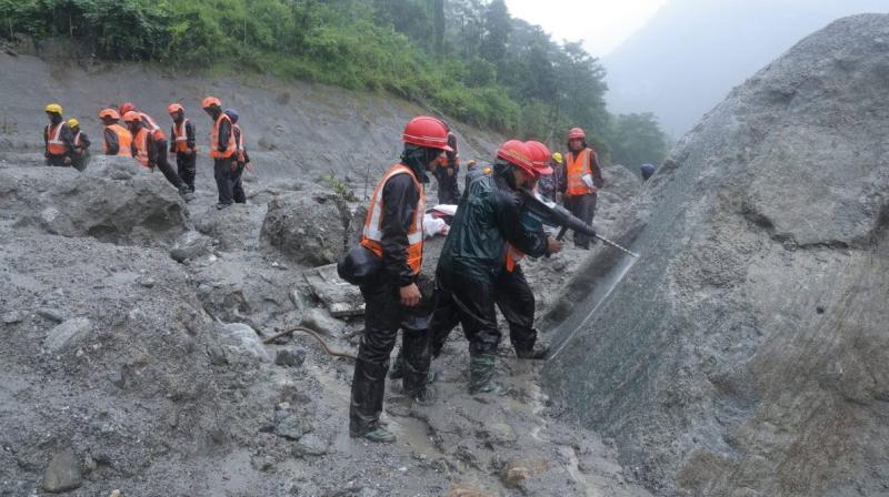 हाइड्रोपावर प्रोजेक्ट में फंसे 4 भारतीय नागरिक सुरक्षित निकाले गए: विदेश मंत्रालय हाइड्रोपावर प्रोजेक्ट में फंसे 4 भारतीय नागरिक सुरक्षित निकाले गए: विदेश मंत्रालय