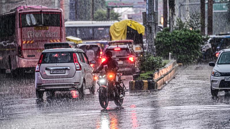 ओडिशा में अगले 48 घंटे बेहद भारी बारिश का अलर्ट, दिल्ली-एनसीआर में फिलहाल राहत ओडिशा में अगले 48 घंटे बेहद भारी बारिश का अलर्ट, दिल्ली-एनसीआर में फिलहाल राहत