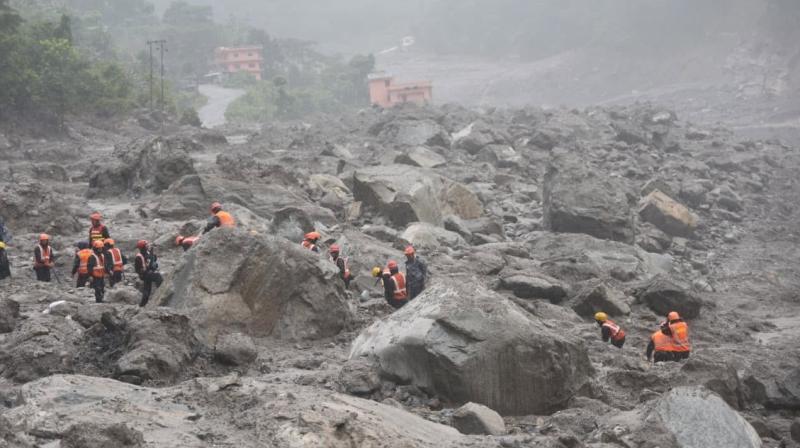 नेपाल की मदद के लिए भारत ने भेजी स्पेशल तकनीकी टीम, सुरंग से रेस्क्यू के लिए सर्च अभियान चलाया नेपाल की मदद के लिए भारत ने भेजी स्पेशल तकनीकी टीम, सुरंग से रेस्क्यू के लिए सर्च अभियान चलाया