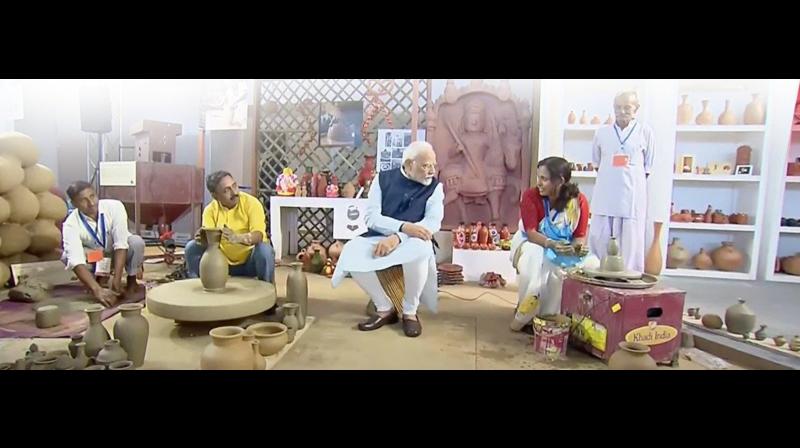 भारत के आत्मनिर्भर बनने का मार्ग देश में बनी चीजों पर गर्व करने से ही भारत के आत्मनिर्भर बनने का मार्ग देश में बनी चीजों पर गर्व करने से ही