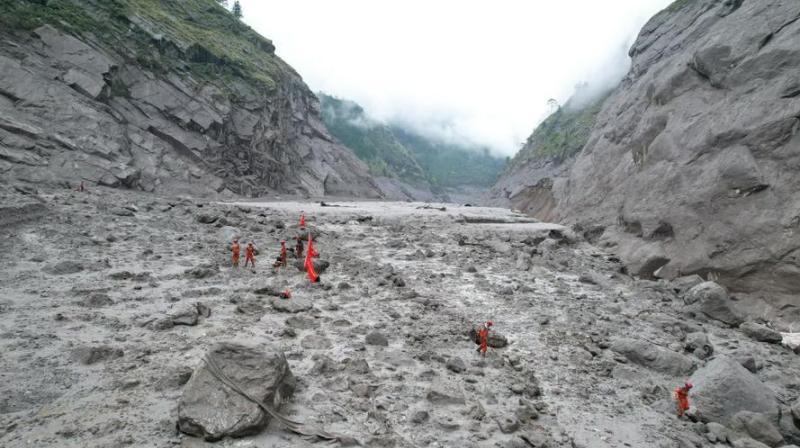 तिब्बत-नेपाल सीमा पर भूस्खलन के बाद 261 विदेशी नागरिक लापता, 49 तिब्बत-नेपाल सीमा पर भूस्खलन के बाद 261 विदेशी नागरिक लापता, 49