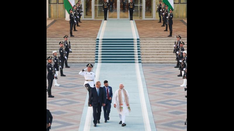 'थैंक यू उज्बेकिस्तान', पीएम मोदी किर्गिस्तान के लिए हुए रवाना, 'थैंक यू उज्बेकिस्तान', पीएम मोदी किर्गिस्तान के लिए हुए रवाना,