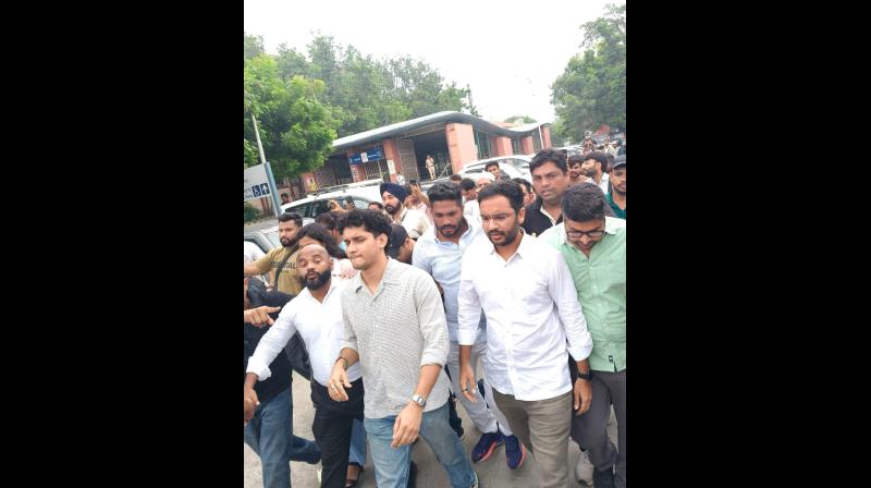 सीजेपी का पार्लियामेंट स्ट्रीट थाने पर प्रदर्शन, सौरव दास बोले-2800 सीजेपी का पार्लियामेंट स्ट्रीट थाने पर प्रदर्शन, सौरव दास बोले-2800
