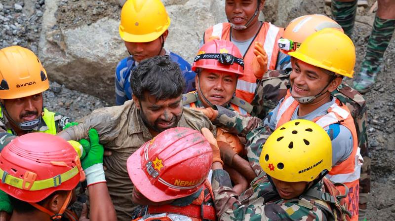 नेपाल बाढ़: मृतकों की संख्या 1,300 के पार नेपाल बाढ़: मृतकों की संख्या 1,300 के पार
